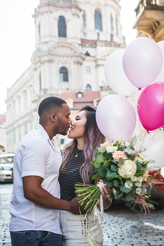 Alex & May - Propose in Prague - Julie May