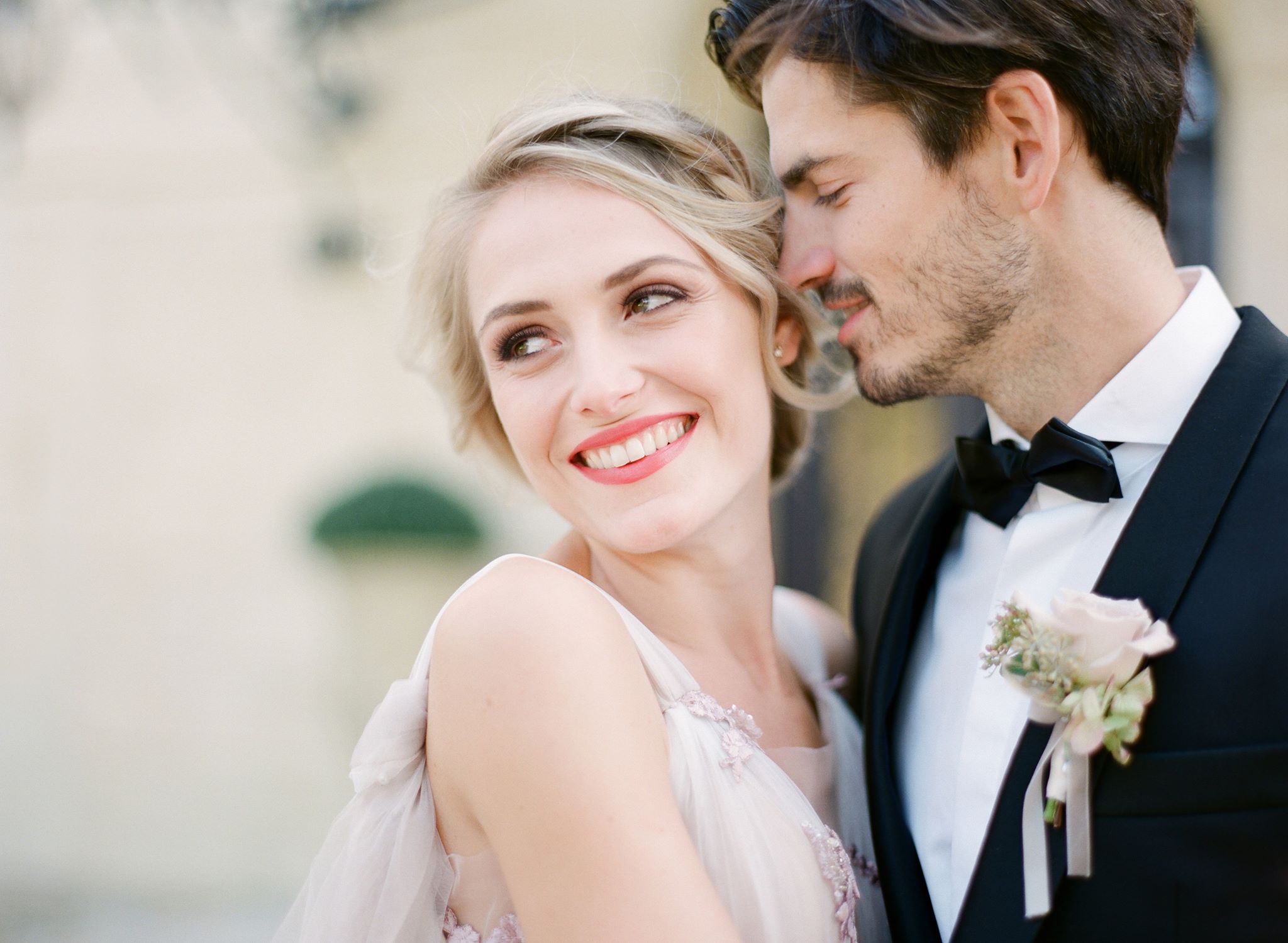 Chateau Mcely - Weddings in Prague - Julie May