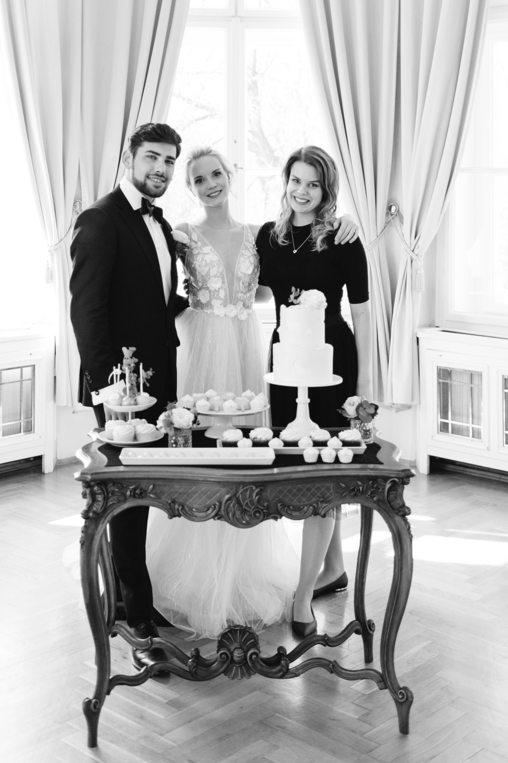 Letensky Chateau - Weddings in Prague - Julie May