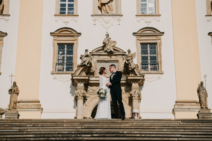 Archa Olomouc - Weddings in Prague - Julie May