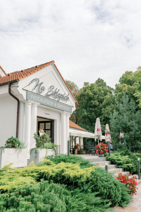 Chrudim - Weddings in Prague - Julie May