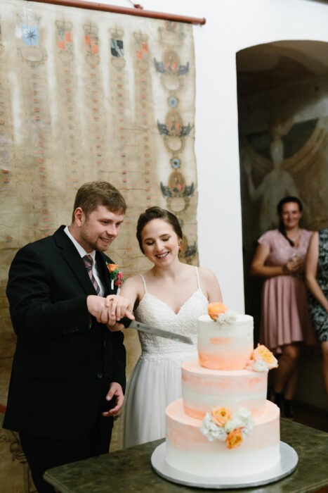 Bechyne Castle - Weddings in Prague - Julie May