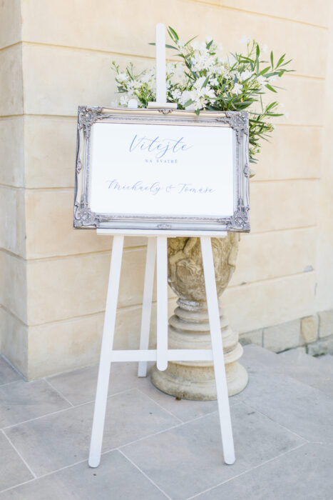 Chateau Mcely - Weddings in Prague - Julie May