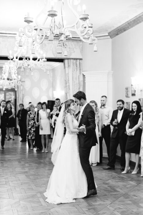 Chateau Mcely - Weddings in Prague - Julie May