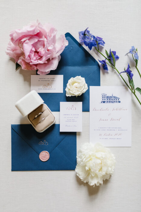 Chateau Mcely - Weddings in Prague - Julie May