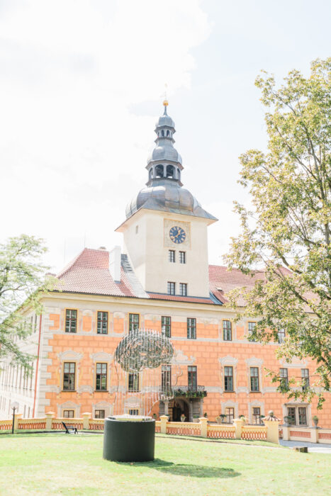 Bechyne Castle - Weddings in Prague - Julie May