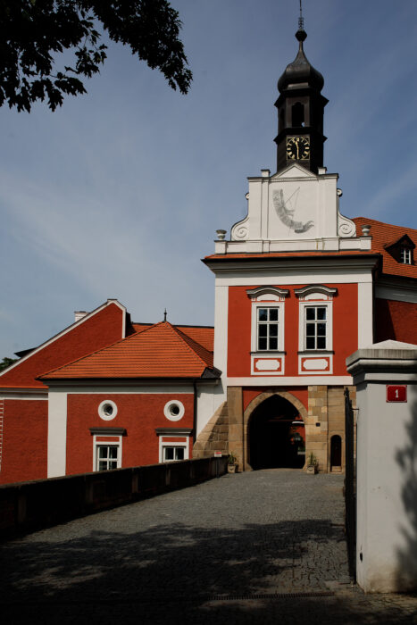 Savoia Castle - Weddings in Prague - Julie May