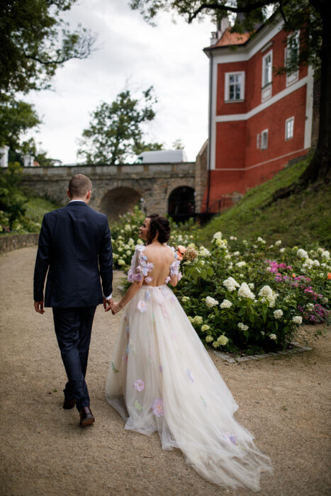 Savoia Castle - Weddings in Prague - Julie May