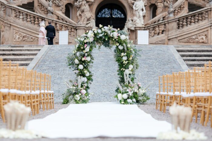 Troja castle - Weddings in Prague - Julie May