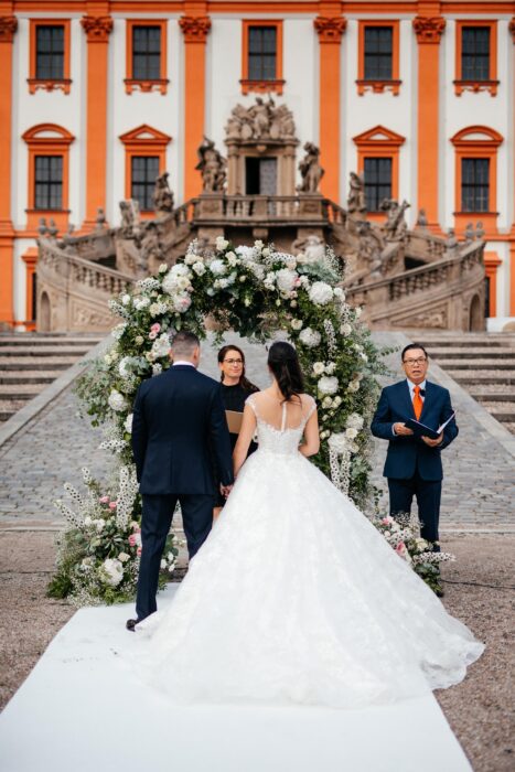 Troja castle - Weddings in Prague - Julie May