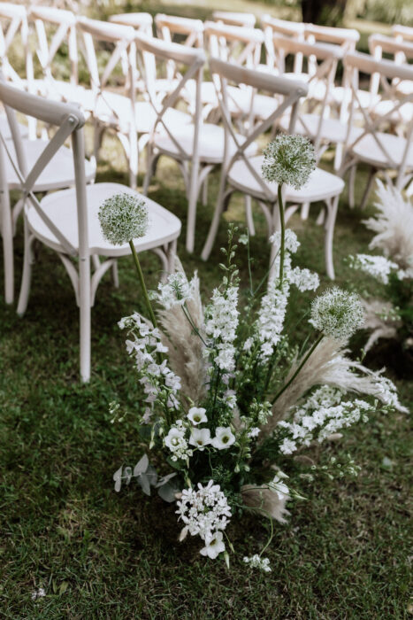 Třebešice Chateau - Weddings in Prague - Julie May