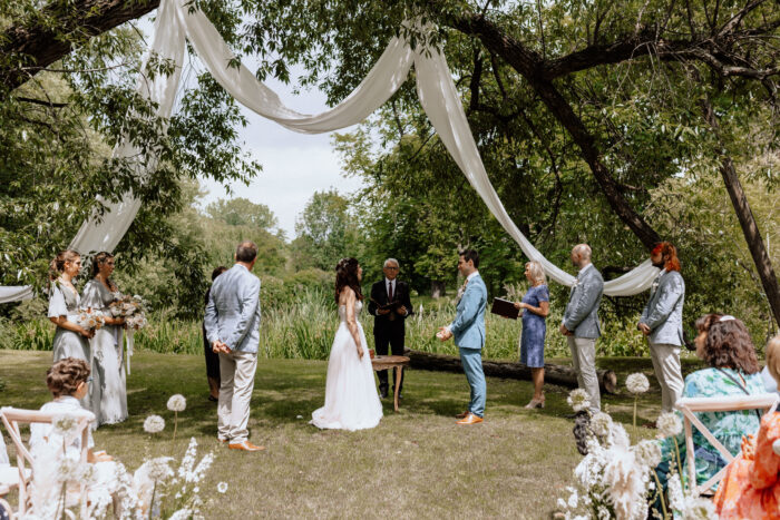 Třebešice Chateau - Weddings in Prague - Julie May