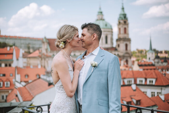 Vrtba gardens - Weddings in Prague - Julie May