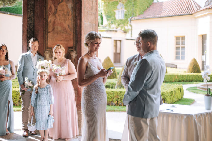 Vrtba gardens - Weddings in Prague - Julie May