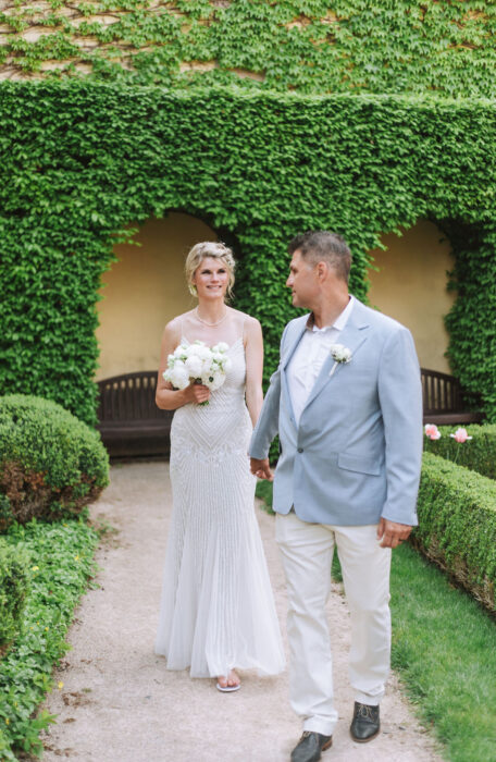 Vrtba gardens - Weddings in Prague - Julie May
