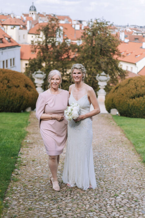 Vrtba gardens - Weddings in Prague - Julie May