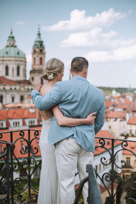 Vrtba gardens - Weddings in Prague - Julie May