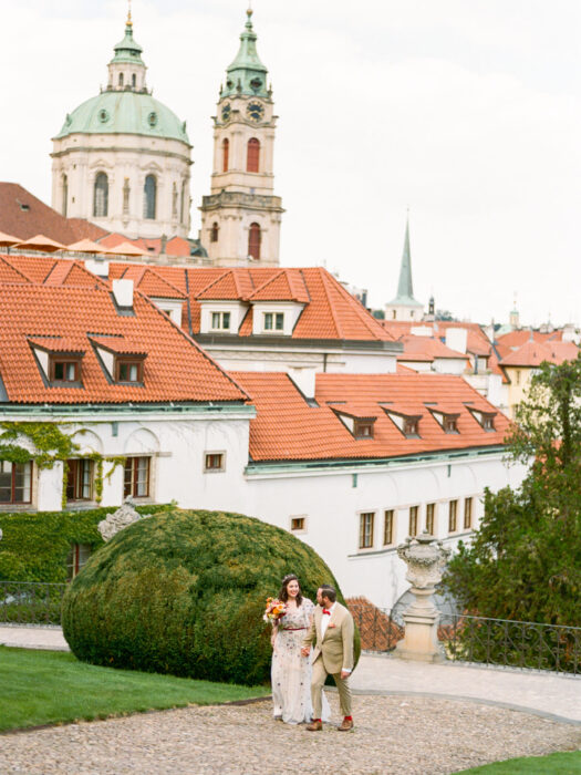 Vrtba gardens & Augustine - Weddings in Prague - Julie May