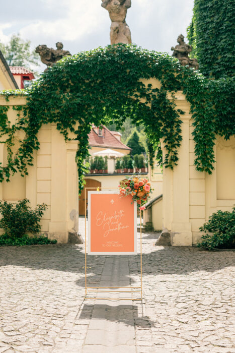 Vrtba gardens & Augustine - Weddings in Prague - Julie May