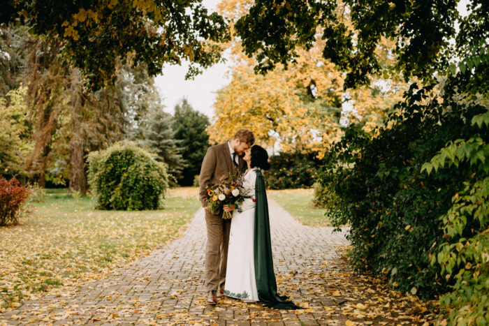 Chateau Niměřice - Weddings in Prague - Julie May