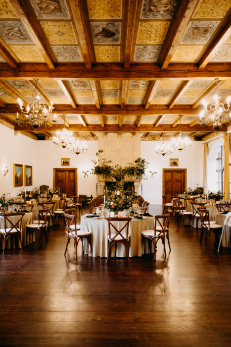 Chateau Niměřice - Weddings in Prague - Julie May