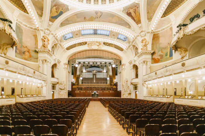 Municipal house & Grand Hotel Bohemia - Weddings in Prague - Julie May