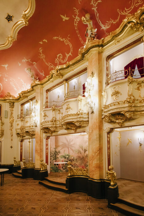 Municipal house & Grand Hotel Bohemia - Weddings in Prague - Julie May