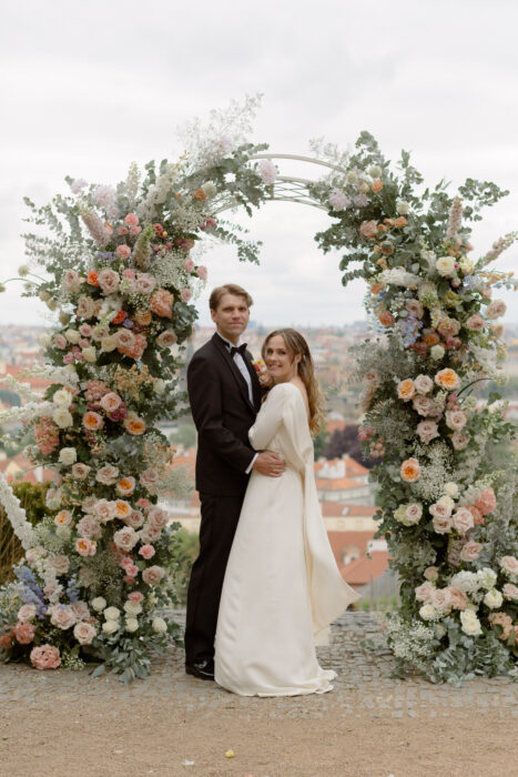 Villa Richter - Weddings in Prague - Julie May