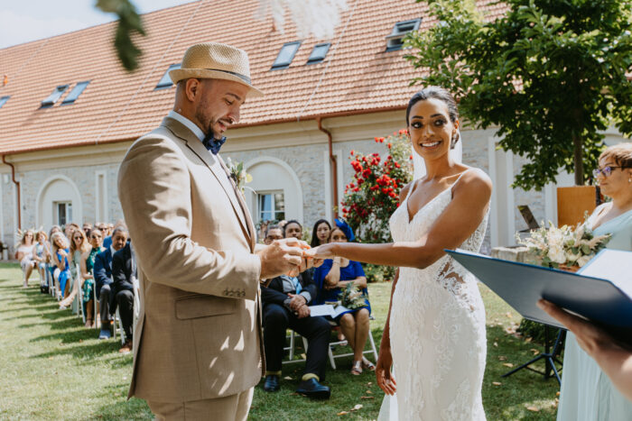 Na Kmíně - Weddings in Prague - Julie May