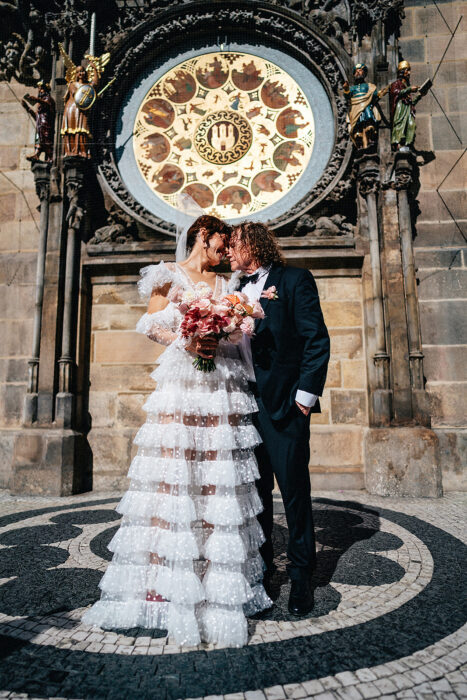 Old Town hall - Weddings in Prague - Julie May