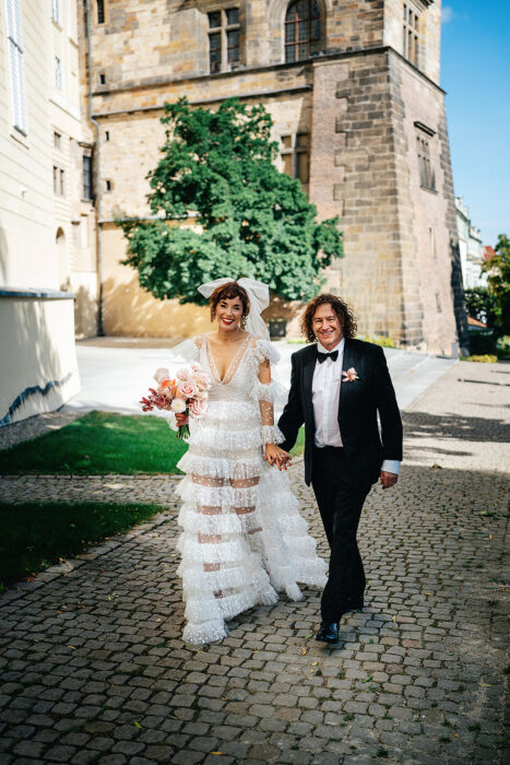 Old Town hall - Weddings in Prague - Julie May