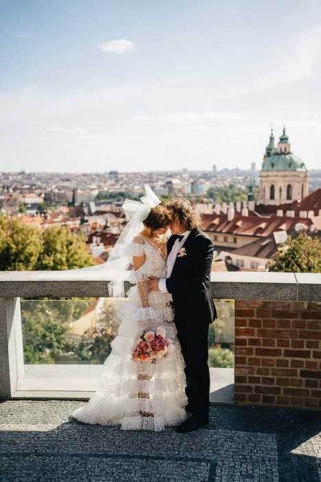 Old Town hall - Weddings in Prague - Julie May