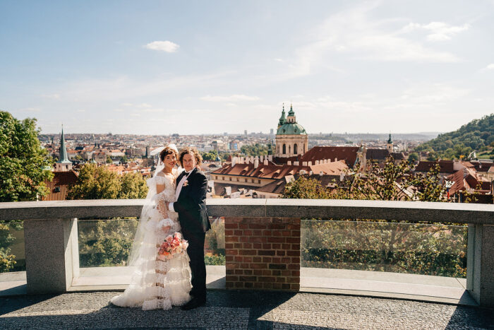 Old Town hall - Weddings in Prague - Julie May